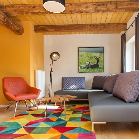 לינה וארוחת בוקר Alte Molkerei 4*