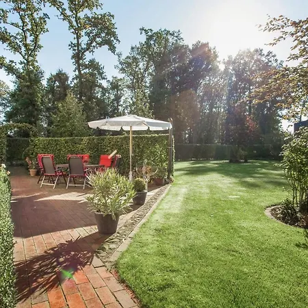 לינה וארוחת בוקר Alte Molkerei 4*