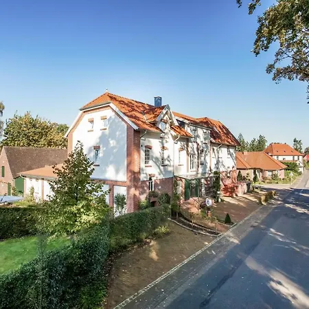 Alte Molkerei לינה וארוחת בוקר 4*