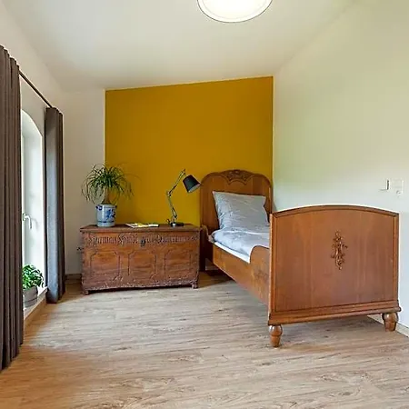 Alte Molkerei Bed & Breakfast 4*